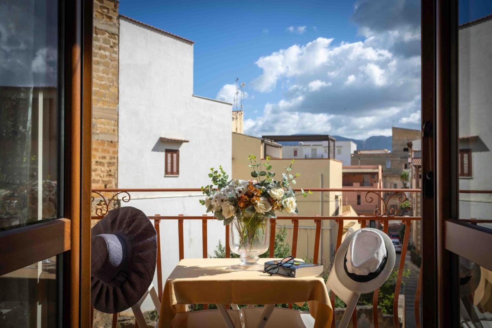 Sunshine Apartments Trappeto  Exterior foto
